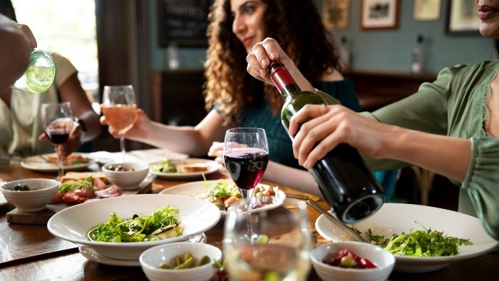 vino-flasa-freepik.jpg
