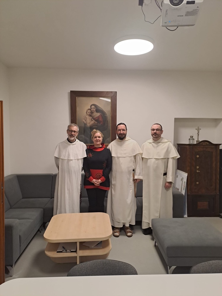 231225_RS_Rozhovor_BratiaDominikani_KataMartinkova.JPG