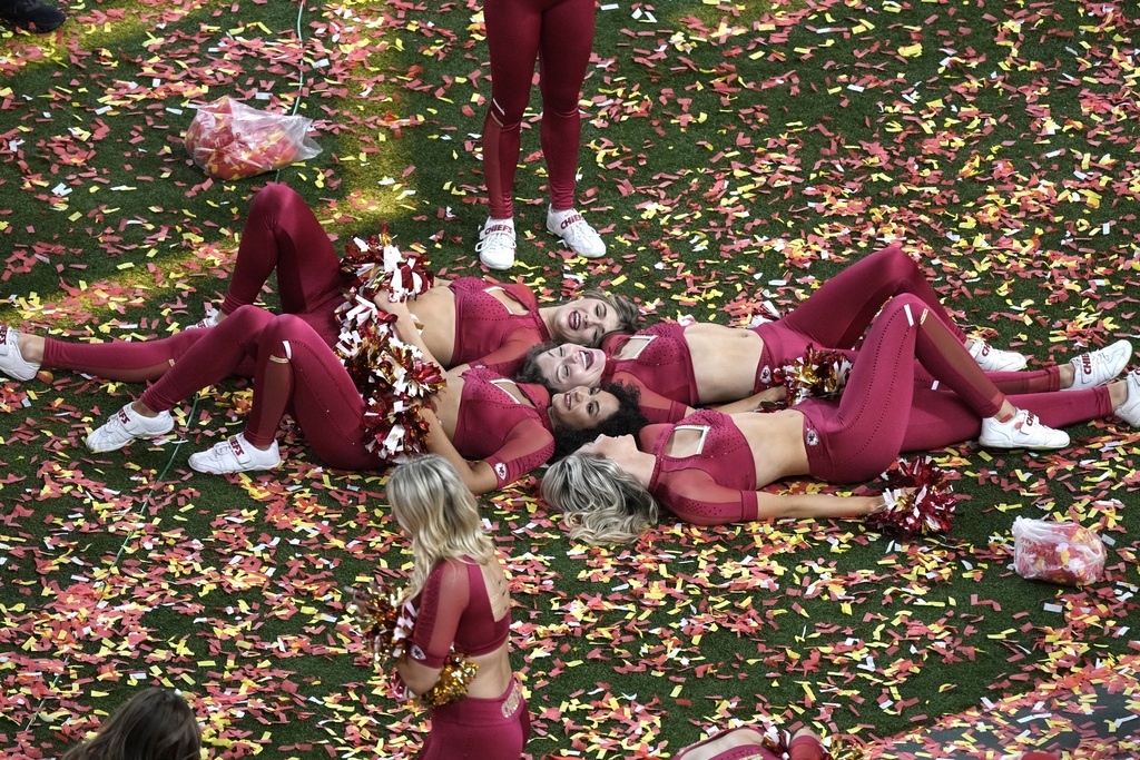 Super_Bowl_Football070923019342_TASR.jpg