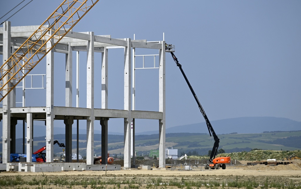 Valaliky_PP_Volvo_vystavba_006052588.jpg