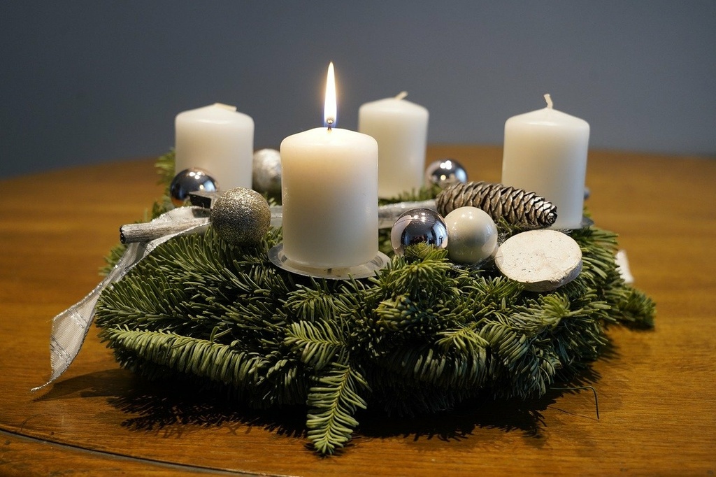 advent-prvy_pixabay_Ekki_Bisch.jpg