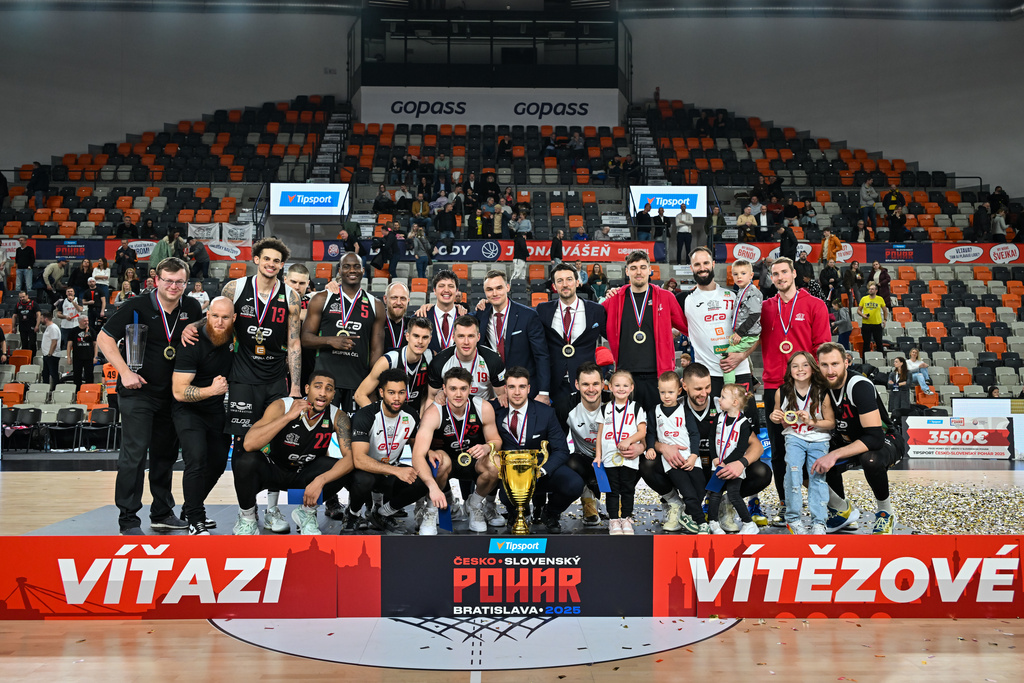 250215_basketbal_finale_cesko_slovensky_pohar_bratislava_nymburk_08108908_TASR.jpg