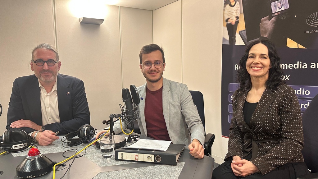 Martin Hojsík, Miriam Lexmann, Alexander Ernest.JPG
