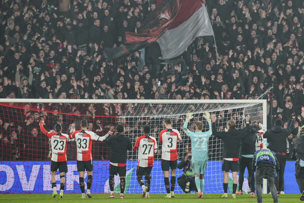 Netherlands_Soccer_Champions_League114501108240.jpg