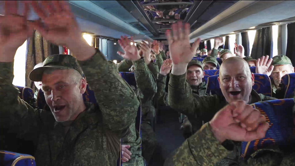 Russia_Ukraine_Prisoners396187132791.jpg
