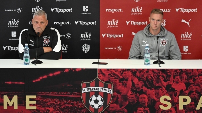 futbal_spartak trnava_trener Ščasný a R. Prochádzka_TASR - Lukáš Grinaj (1).jpg