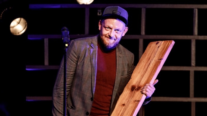 Luboš Kostelný_DOSKY_TASR - Dano Veselský (1).jpg