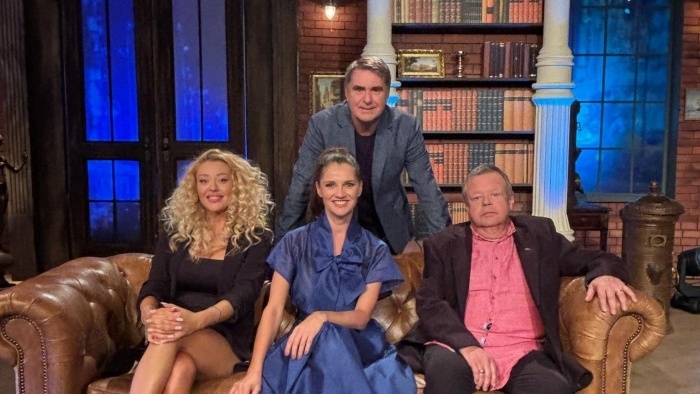 neskoro večer_gibarti_vojtek_marcin_rapantova_STVR (1).jpg