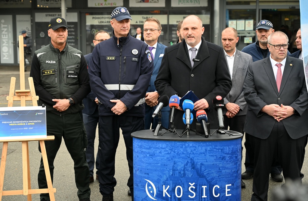 kosice_tlacovka_mhd_TASR - Roman Hanc.jpg