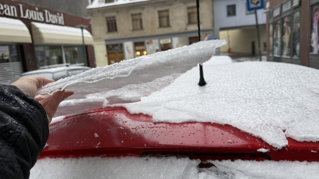 zima_auto_lad_FOTO Patrik Gerši.jpeg