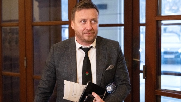 peter kotlar_utajeny material_TASR - Pavel Neubauer.jpg