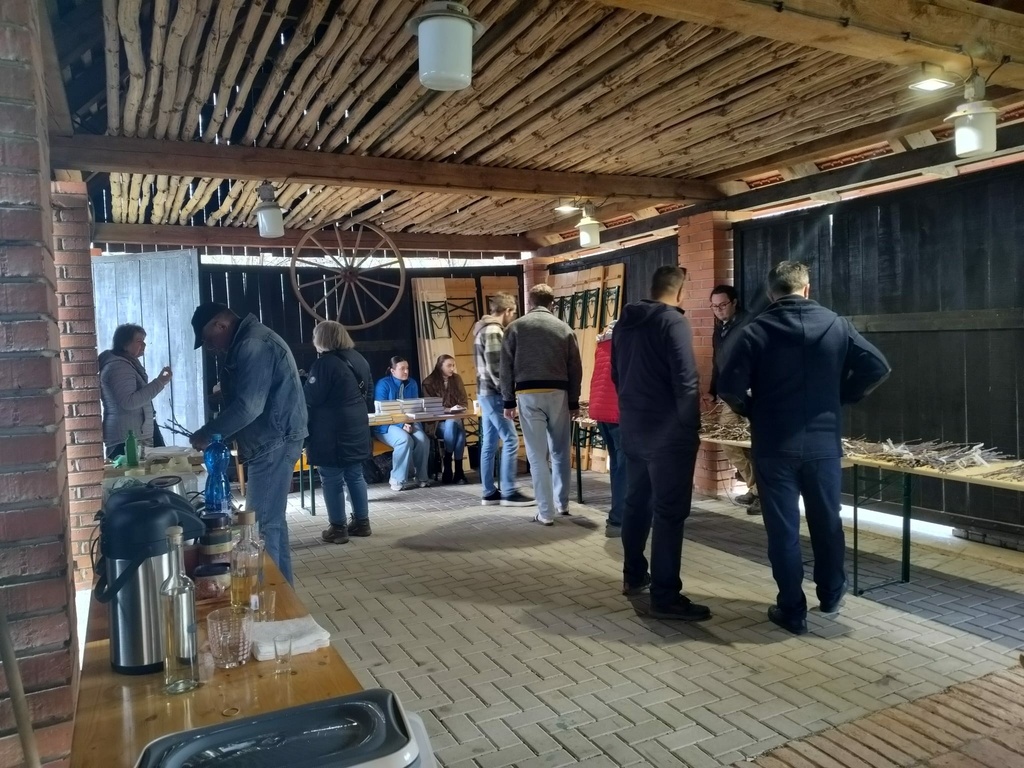 Burza vrúbľov Naháč.jpeg