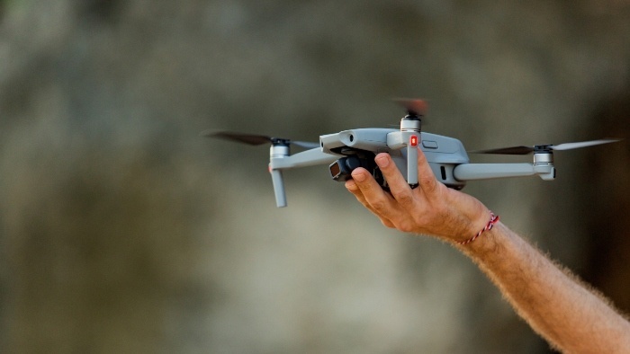 dron_FOTO freepik_alexeyzhilkin.jpg