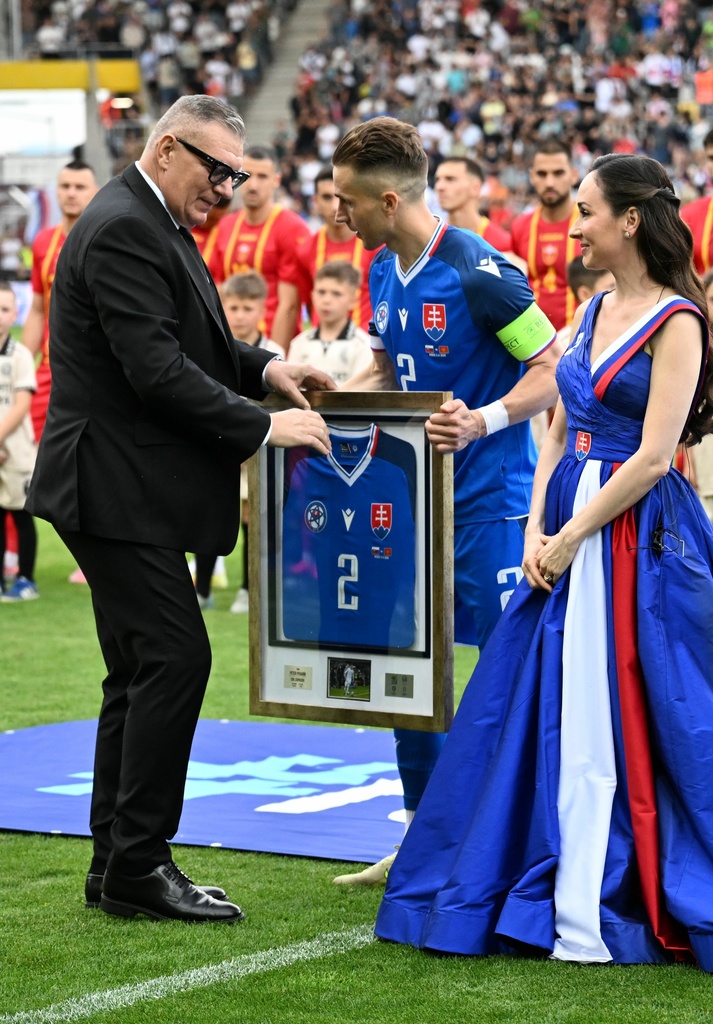 Futbal_SR_Cierna_Hora_001221863_TASR.jpg