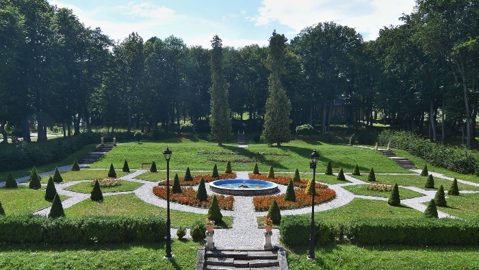 hodkovce_francuzsky park_TASR - Oliver Ondráš (1).jpg