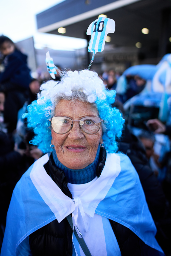Argentina_Messi_Birthday455939225992_TASR.jpg