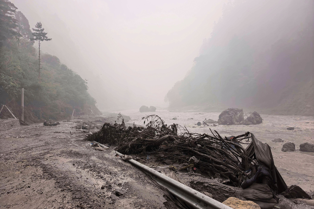 China_Nepal_Flash_Floods612800239062.jpg