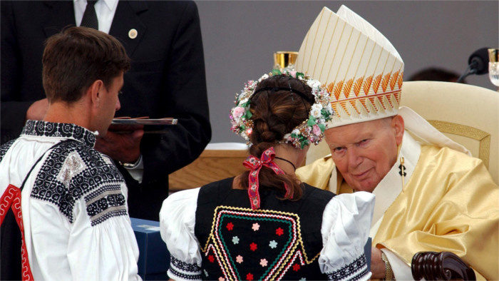 papez navsteva jan pavol 2003_tasr.jpg