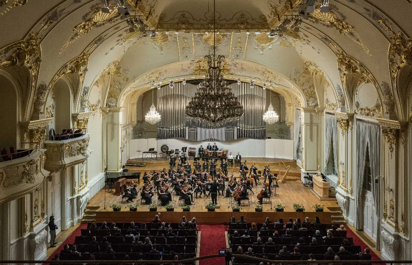 Výnimočný koncert Slovenskej filharmónie v Grasalkovičovej záhrade