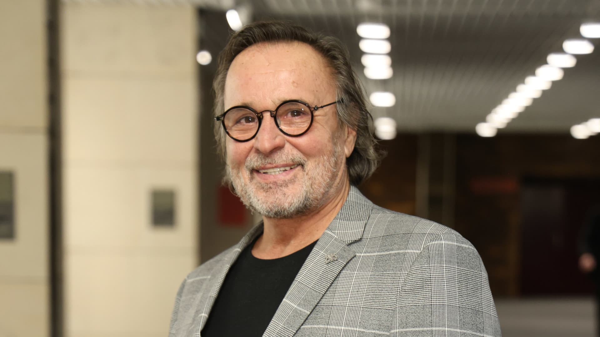 Stále s úsmevom, legenda Jozef Vajda má 70 rokov. Zdolal maratón aj iné prekážky