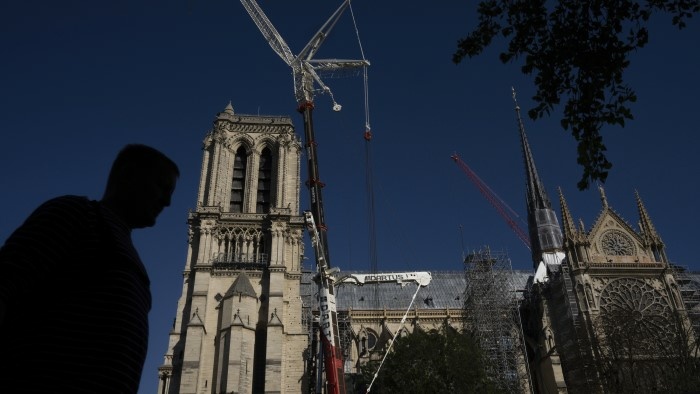 požiar Notre Katedrála Notre Dame v Paríži_TASR