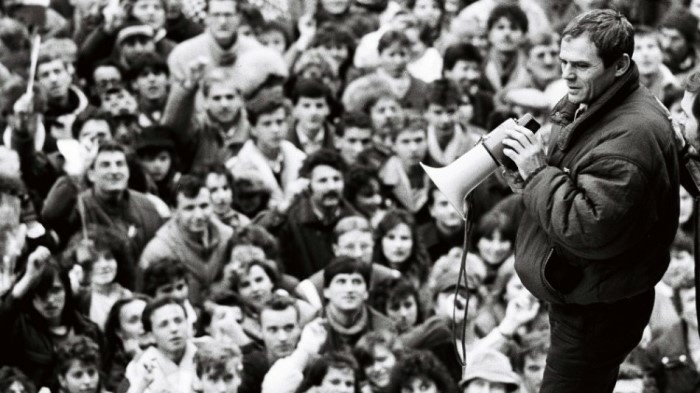 Knazko_november_1989_demonstracia_tasr.jpg