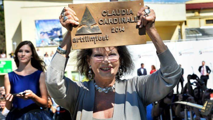 20140627-AFF-tabulka-Claudia-Cardinale-foto-Radovan-Stoklasa-01-1-