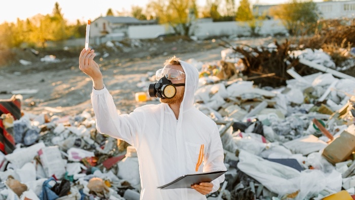 na skladka odpadu-freepik