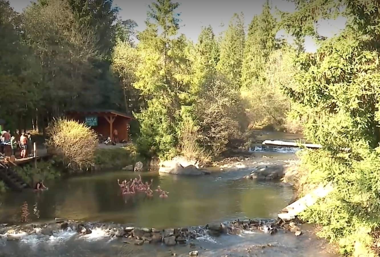 S jeseňou sa začína aj sezóna otužovania. Pozrite si zásady plávania v prírode v zime