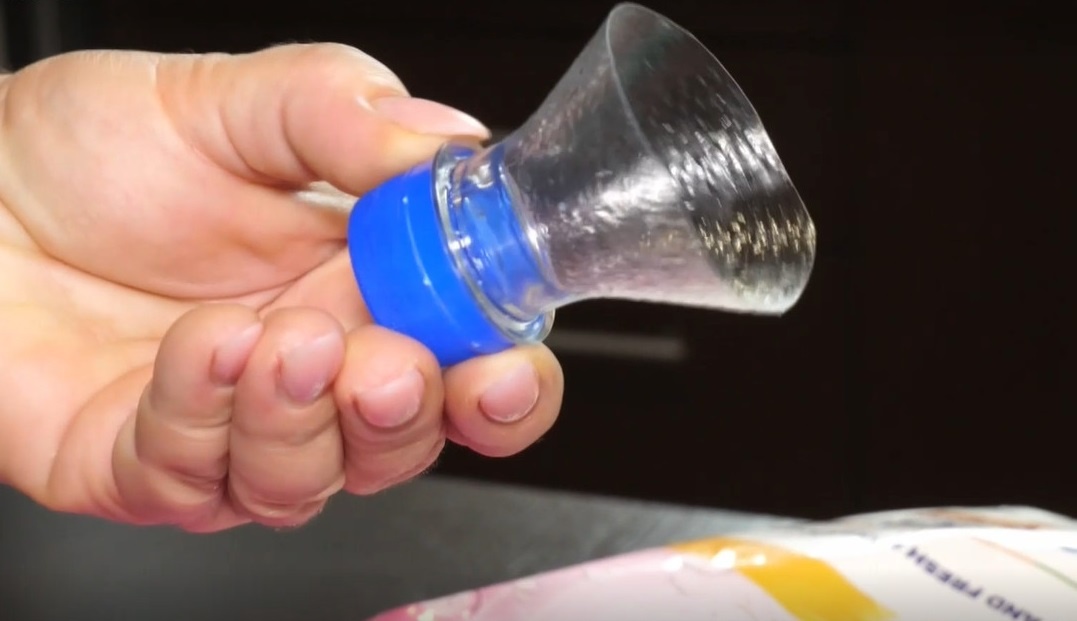 DK-vrchnák-plastovej-fľaše-STVR