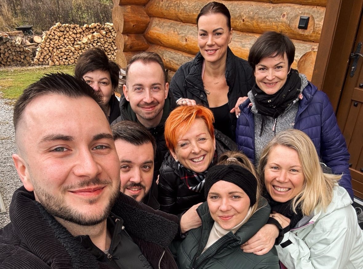 Jazda tankom, modriny a slzy smiechu. Finalisti zo štvrtej série znova spolu