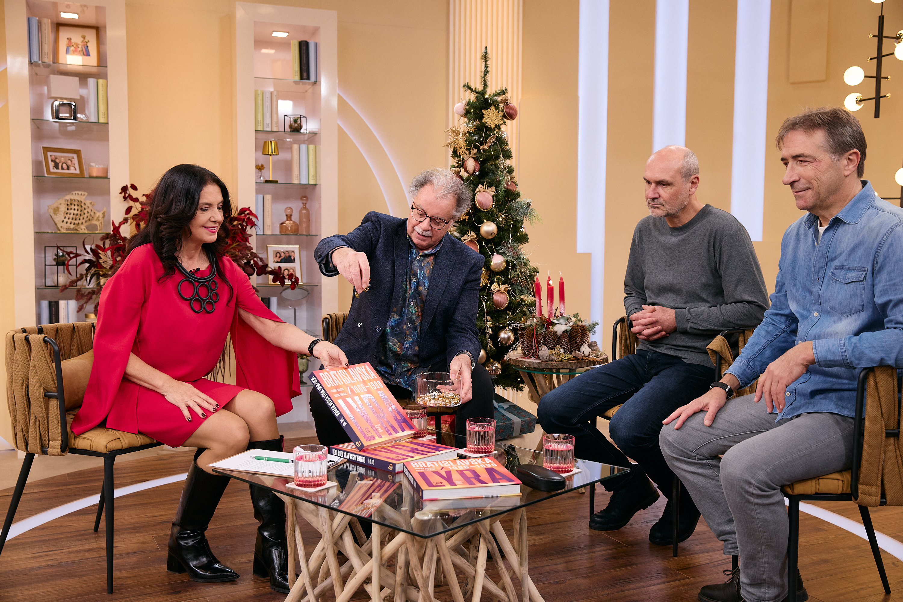 Iveta-Malachovská-Pavol-Hammel-Robert-Valovič-a-Dušan-Taragel