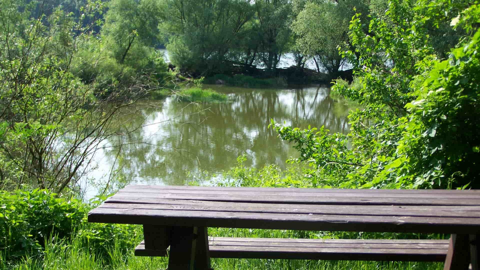 lavička-Dunaj-eko-enviro-voda-Stanislav-Háber-STVR