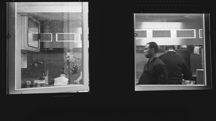 Priamo vo väzení vyrástla známa reštaurácia. Hostí obsluhujú väzni, jedlá chutia fantasticky 