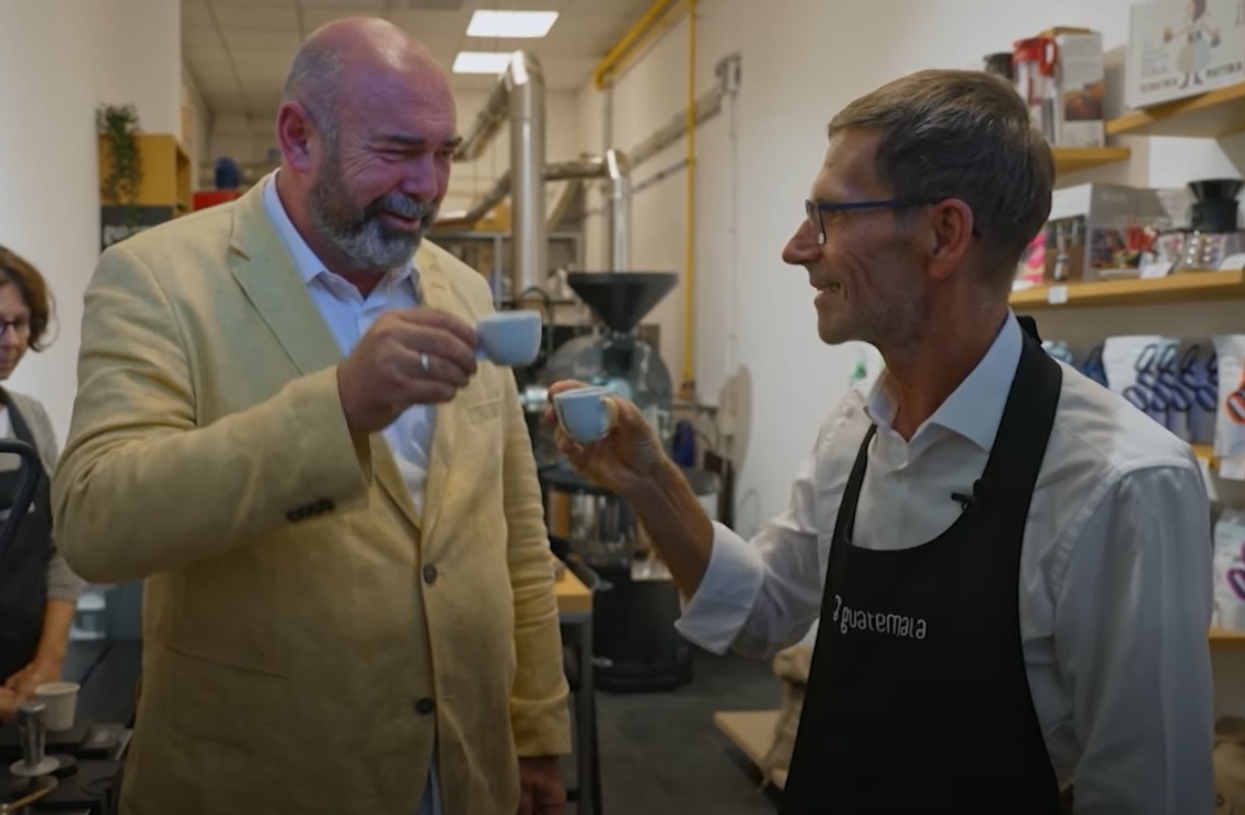 Cestou-necestou-pražiar-kávy-STVR