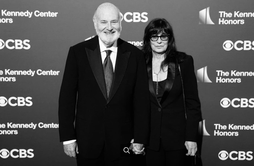 Hollywoodského režiséra našli dobodaného s manželkou doma. Bola to vražda?