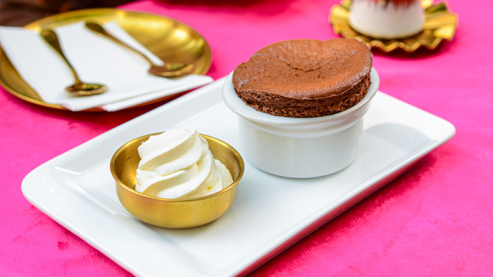 RECEPT: Fantastické čokoládové soufflé ako z luxusnej cukrárne
