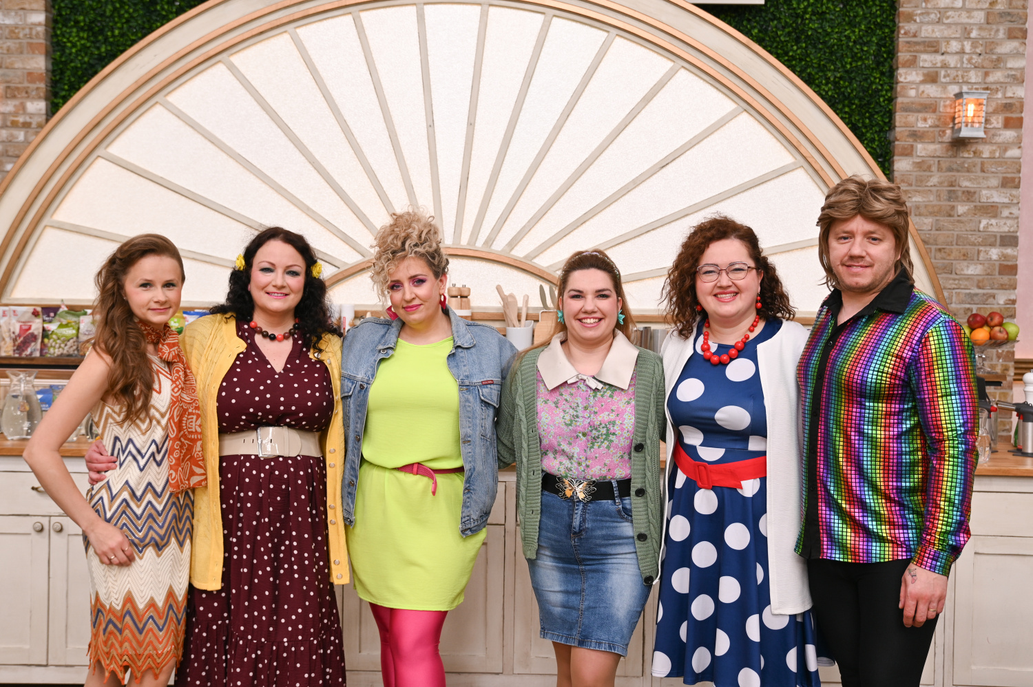 ôsme-retro-kolo-pečie-celé-slovensko