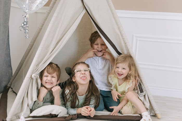 Medzinárodný deň detí - smiech, deti.jpg