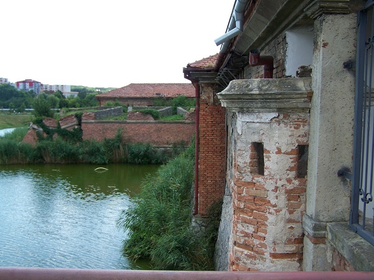 vodná-priekopa-Holíč-zámok-Stanislav-Háber-STVR