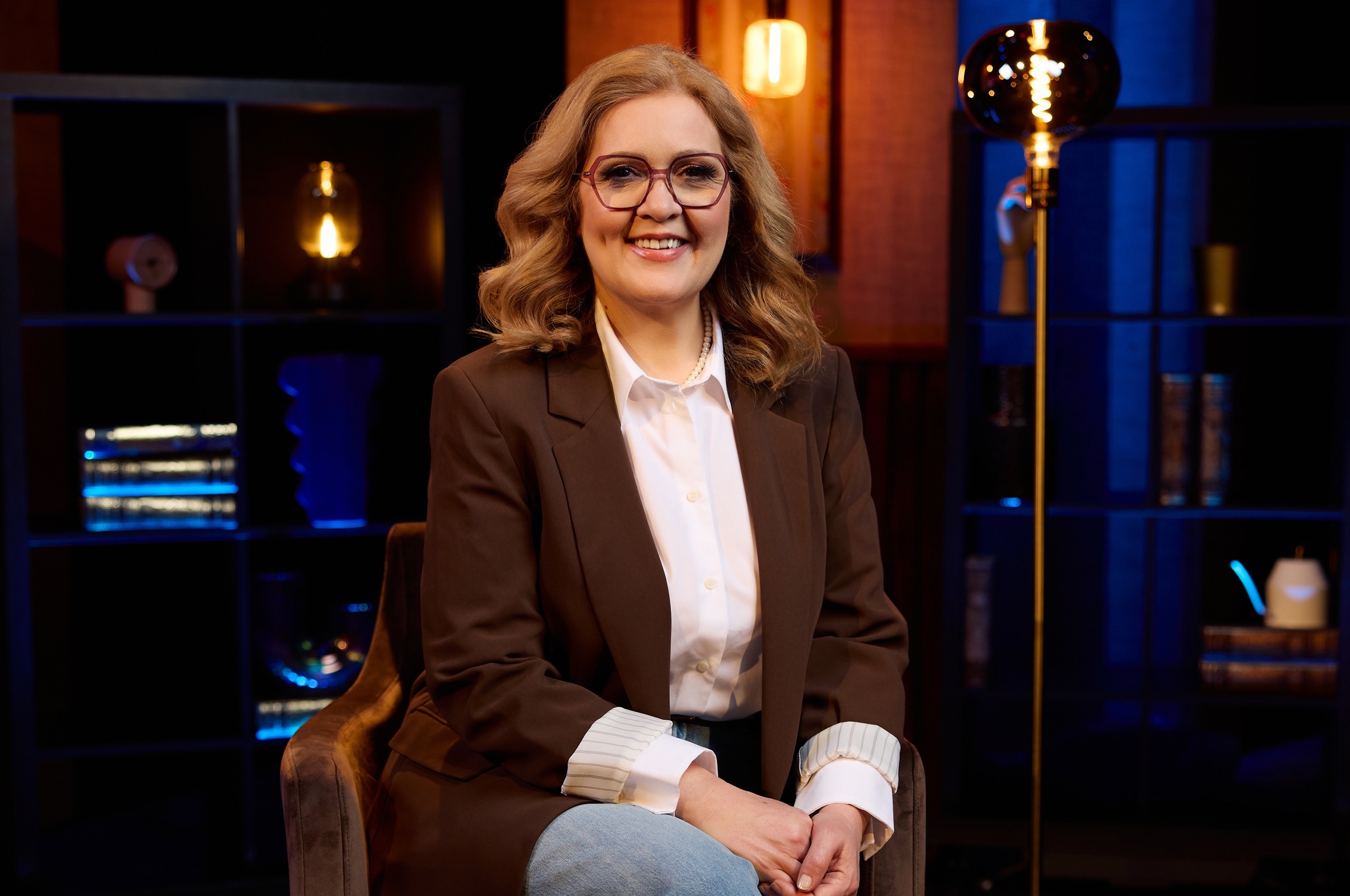 Známy hlas z rádia prichádza na obrazovku. Dvojka štartuje novú talkšou Medzi nami