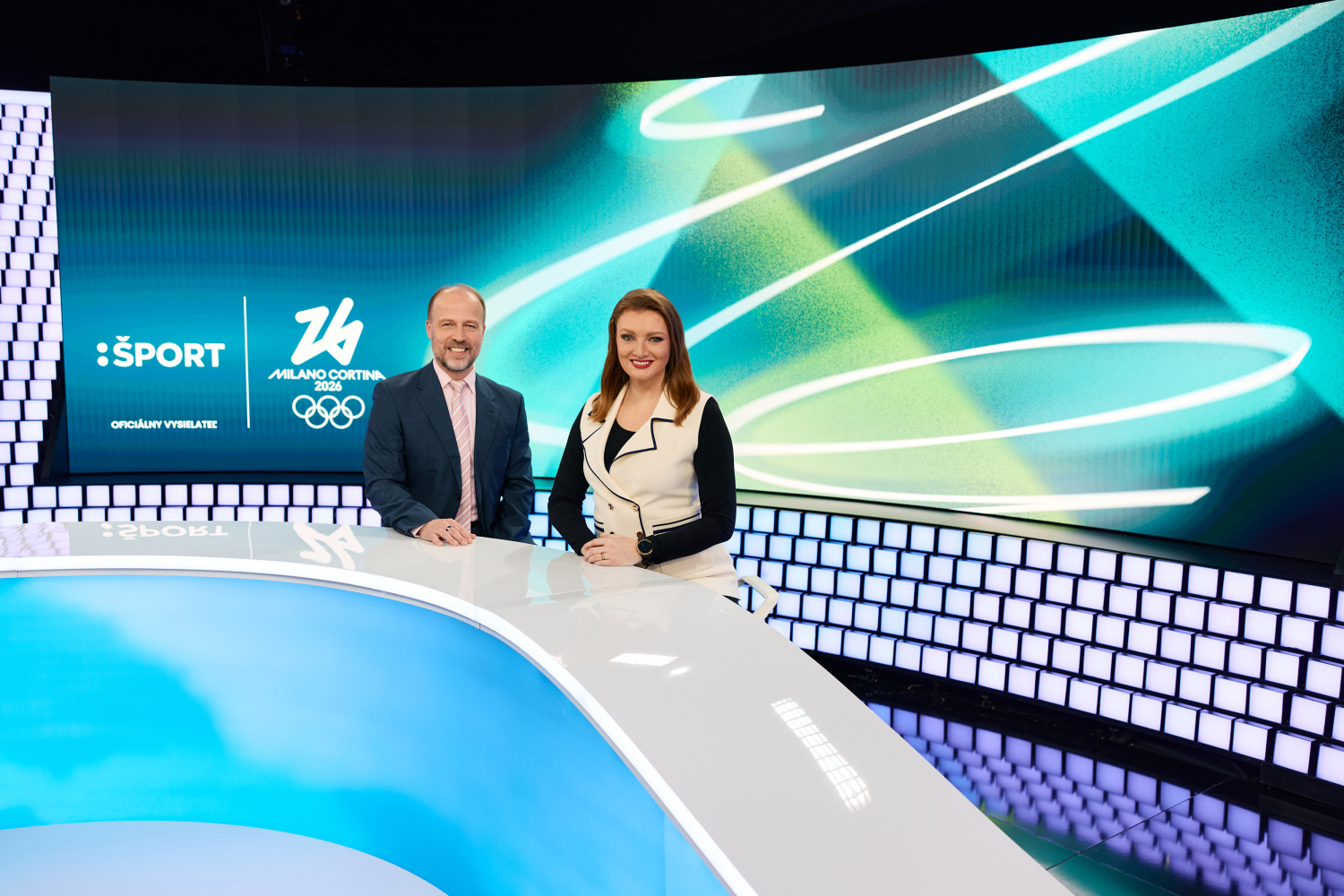 Oľga-Konečná-a-Peter-Čambor-nové-športové-štúdio-ZOH