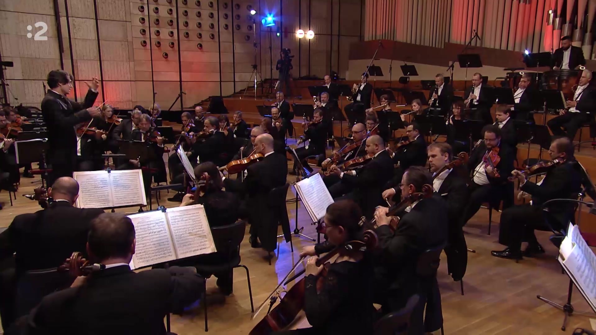 617-2510-0029-1002-stv2-20180501-felix-mendelssohn-bartholdy-symfonia-c-3-a-mol-skotska-op-56-2330.mp4