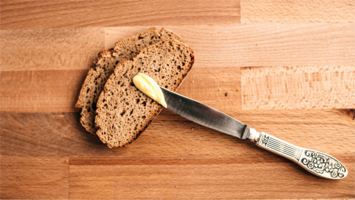 food jedlo bread chlieb maslo butter_Flickr.com_Marco Verch.jpg