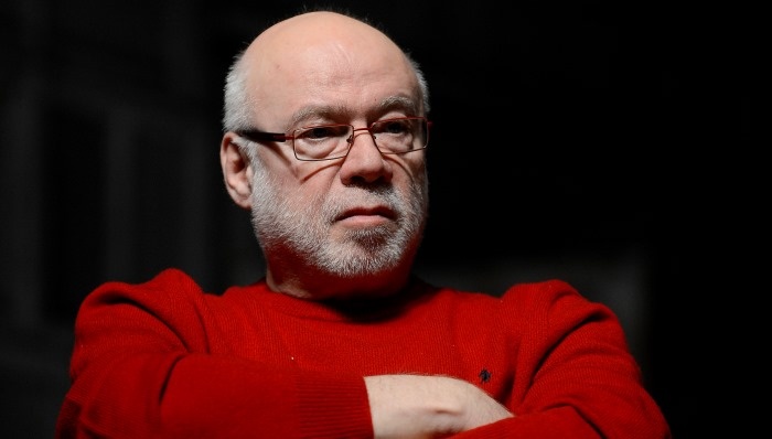 Významný slovenský básnik a textár Ján Štrasser oslavuje. Tvorbou ovplyvnil generácie