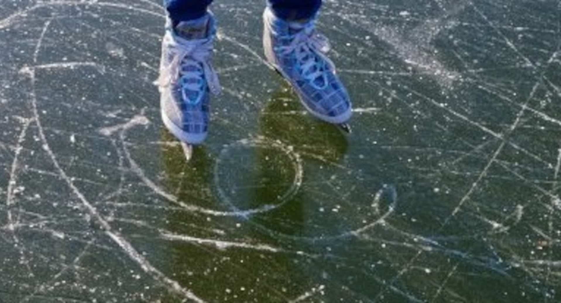 Poznáte jazierka lásky? Štrbské pleso má najvyššie položené klzisko u nás