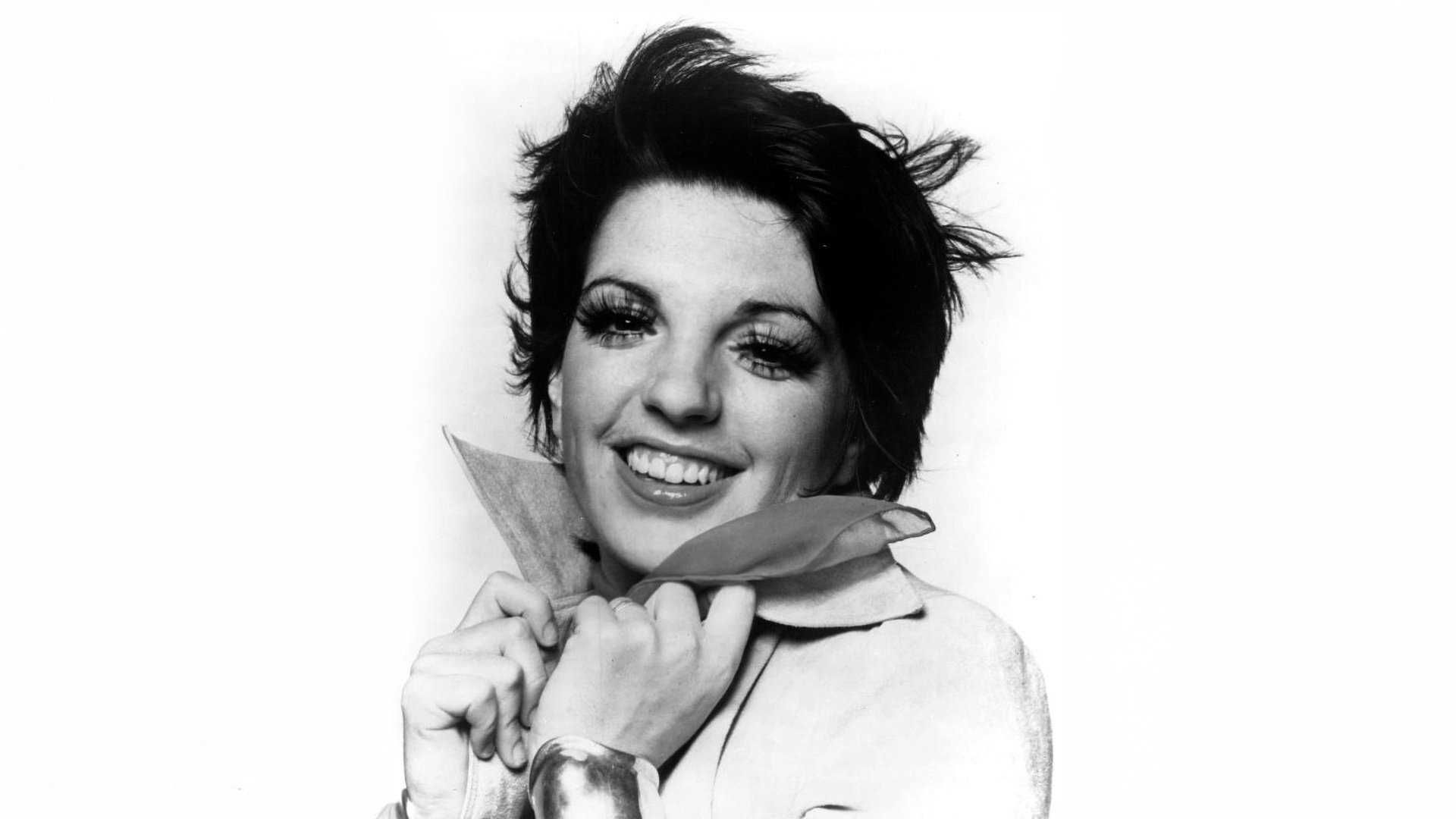 Liza_Minnelli_1920x1080.jpg