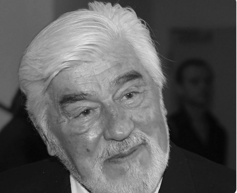 Vo veku 95 rokov zomrel Mario Adorf. Poznali sme ho ako zloducha z Vinnetoua