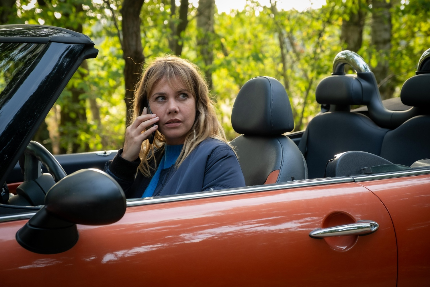 Nový seriál na Jednotke nahradí Rosamunde Pilcherovú! Krimi, ktoré vás vtiahne od prvej časti