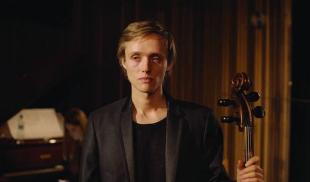 Príbeh, po ktorom sa budete na svoj život pozerať inak. Pozrite si Plastic Symphony
